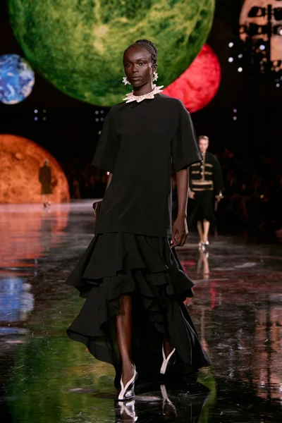 Look 50